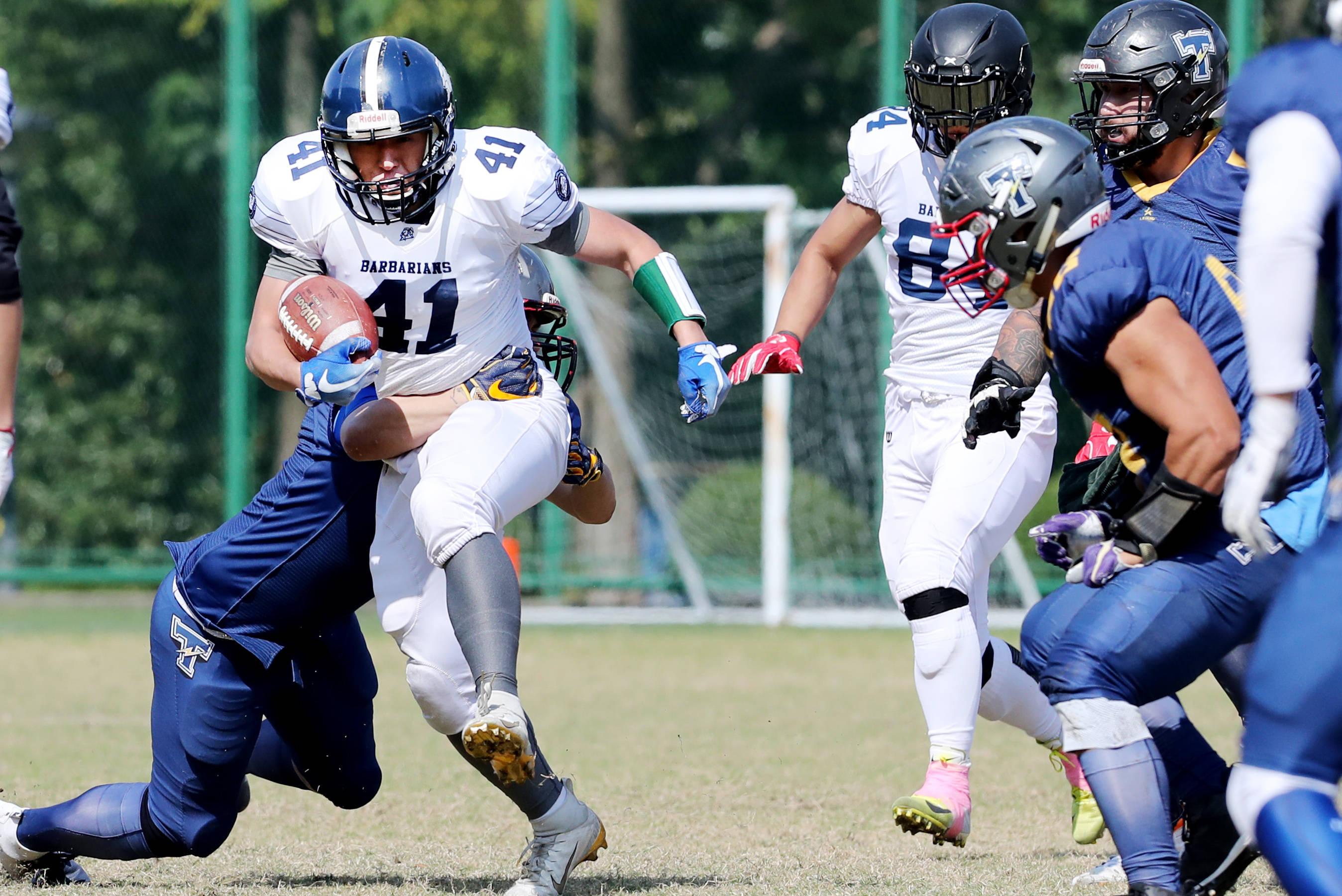 包含焦点大战:橄榄球上演巅峰碰撞的词条 包含焦点大战:橄榄球上演巅峰碰撞的词条