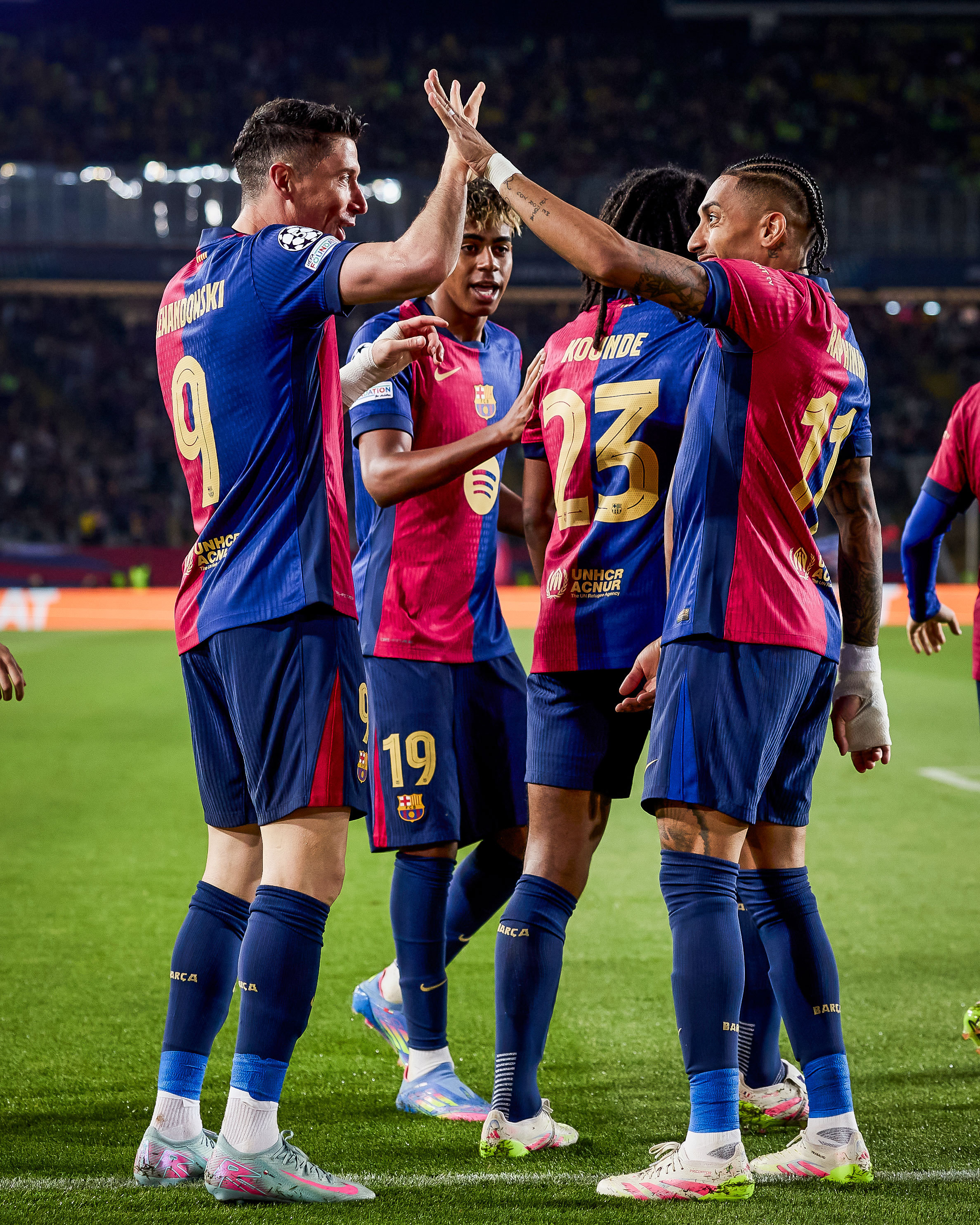 多特蒙德鏖战AC米兰，萨内统治全场