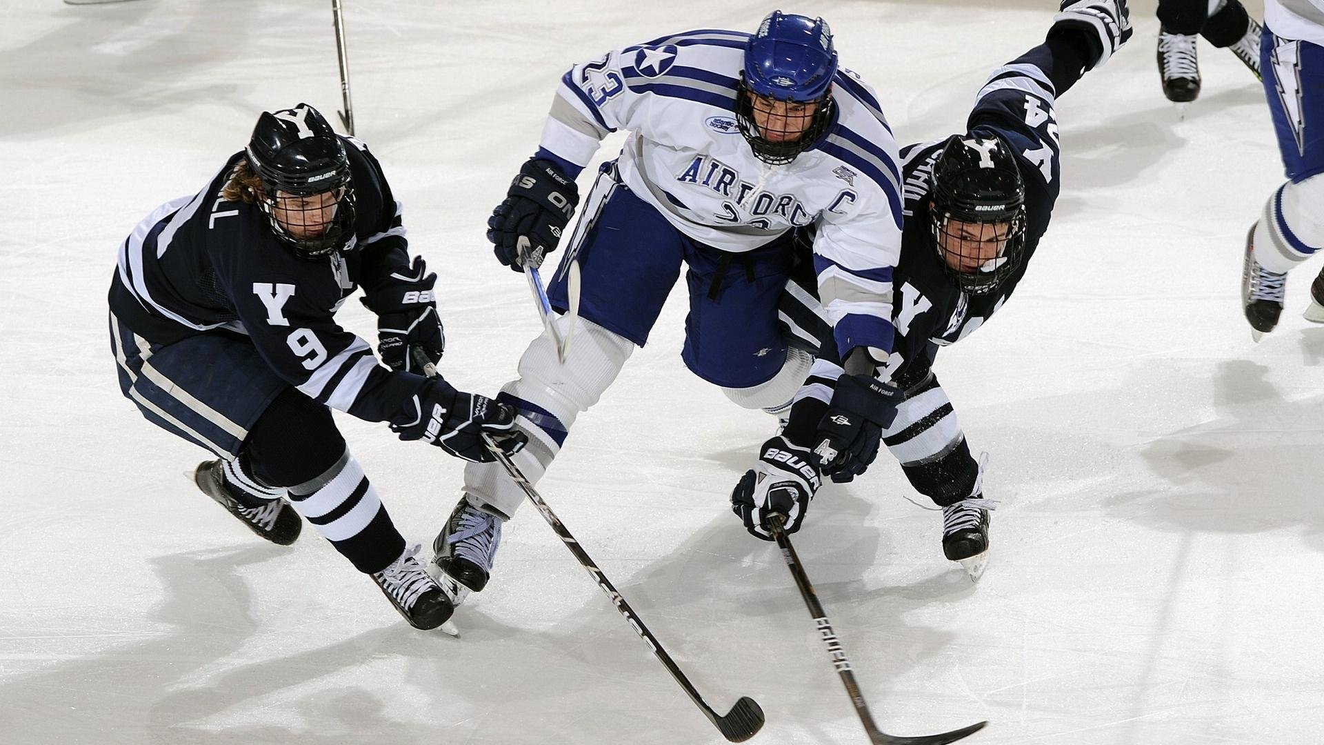 威廉姆斯的鏖战与勒克莱尔的独舞，一场冰火交织的赛道博弈