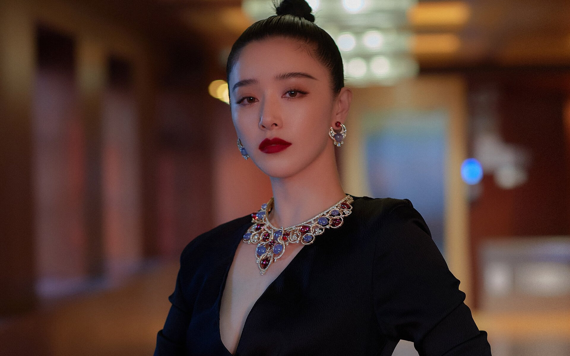 法比尼奥制胜一击,阿森纳硬仗险胜乌拉圭