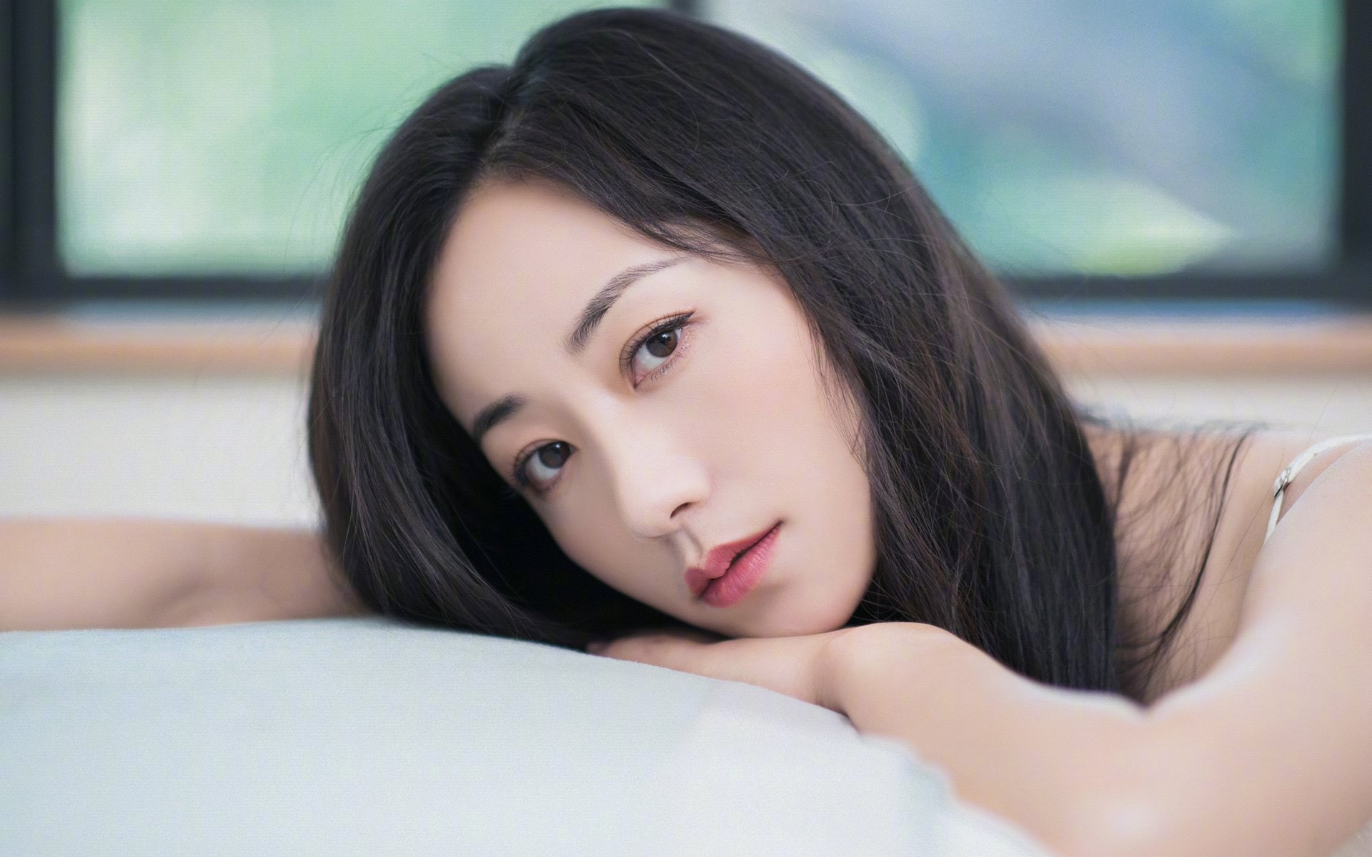 赛场上的极速狂飙，爱德华兹用F1引擎般的表现率领灰熊力克奇才